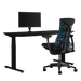 Herman Miller-gamingbundel met een Nevi zit-sta-bureau, Ollin-monitorarm en een Logitech G Embody-stoel in cyaan.